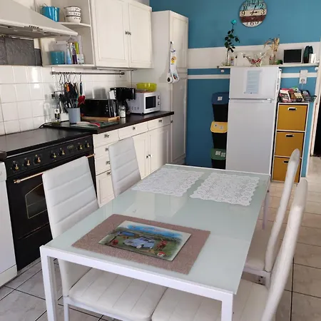 Chambre Chez L'Habitante 